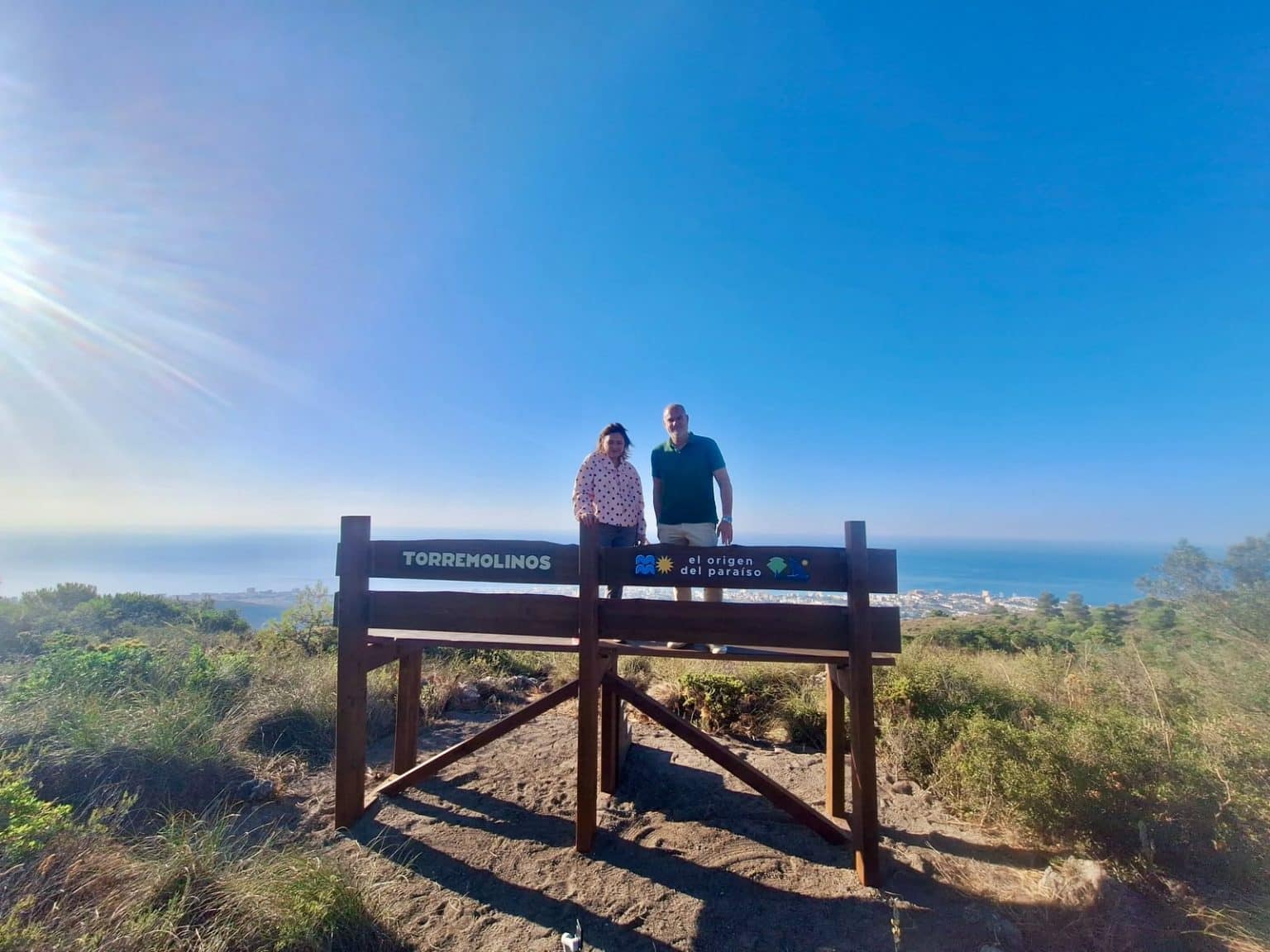 El nuevo atractivo turístico de Torremolinos: el Ayuntamiento instala bancos panorámicos en la Cañada del Lobo